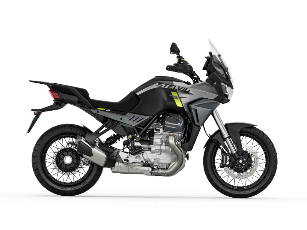 Moto-Guzzi_V100-Stelvio_Nero-Vulcano_Lat_dx-1067x800.webp