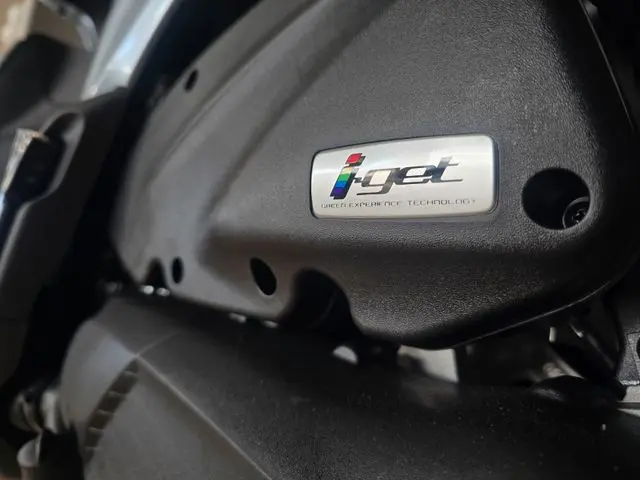 8d1d7d40-3cb5-495b-836a-3c473493f37b (1).webp