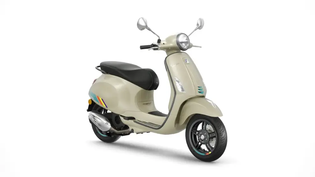 Vespa_Primavera_S_125_BeigeAvvolgente_3-4-Ant-DX-1100x619.webp