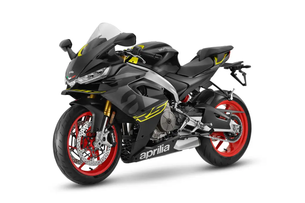 Aprilia_RS-660_Venom-Yellow_3-4-ant-sx-1100x733.webp