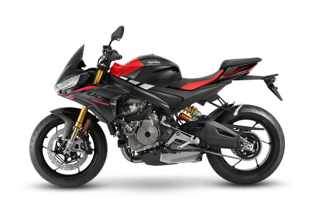 Aprilia_Tuono-660-Factory_Dark-Banshee_Lat-sx-1100x733.webp