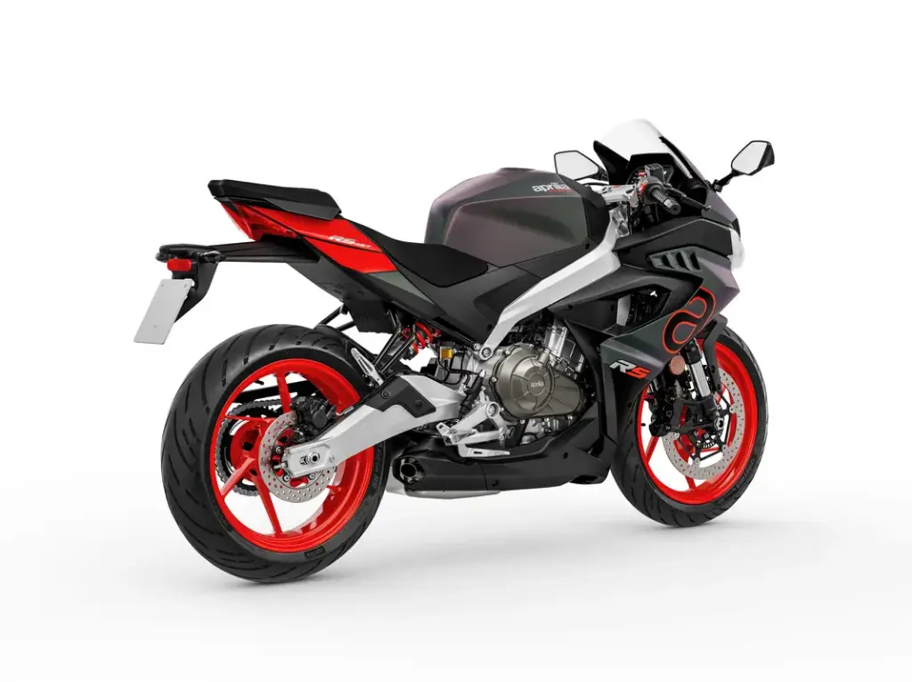 Aprilia_RS-457_Black_3-4-post-dx-1069x800.webp