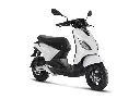Piaggio-ONE_Bianco_3-4ANTDX_bianco-1100x786.webp