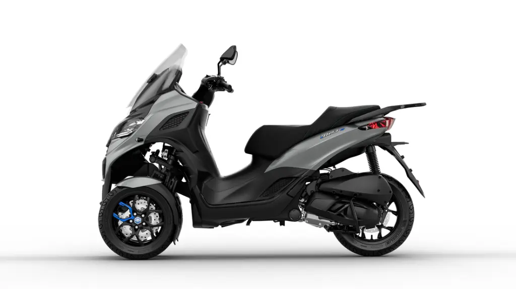 Piaggio_MP3-310-Sport_Grigio-Mercurio_Lat-sx-1100x618.webp