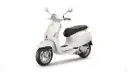 Vespa_Primavera_50_BiancoInnocente_3-4-Ant-SX-1100x619.webp