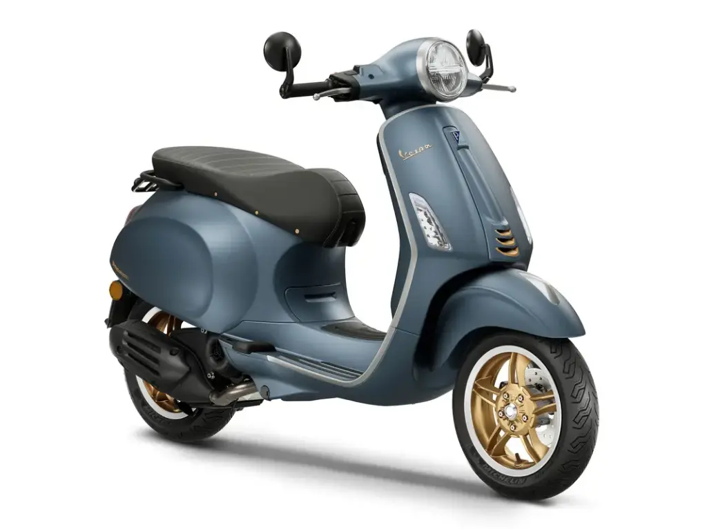 Vespa_Primavera-Officina-8_50_3-4-ant-dx-1067x800.webp