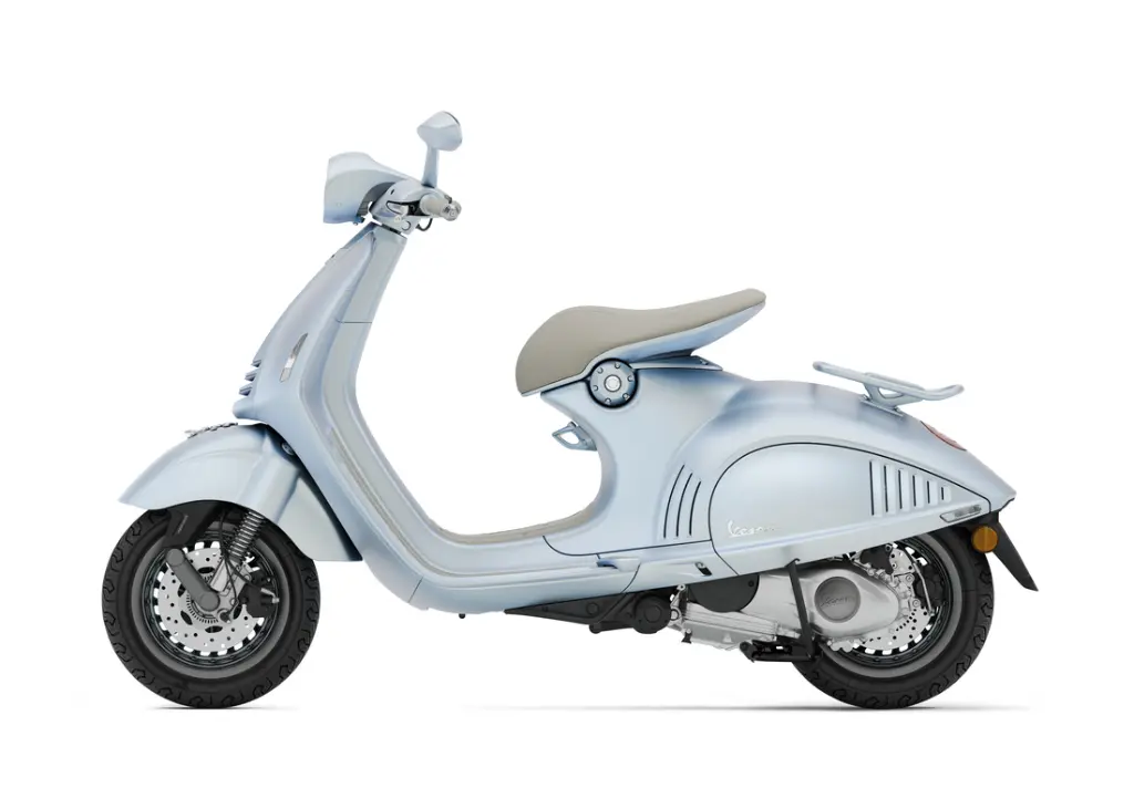 Vespa-946-Snake_3-4-lat-sx-1100x786.webp
