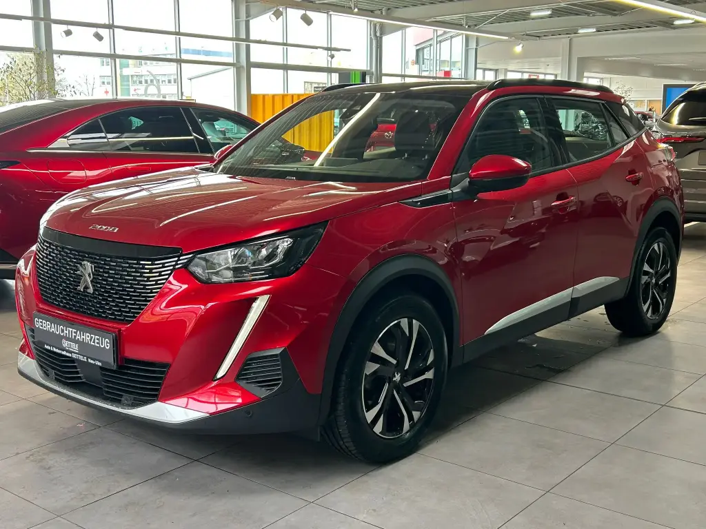 Peugeot 2008 Allure AM | LED | PANO | RFK | NAVI | 4,79%