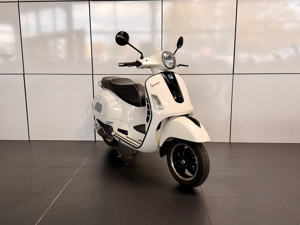 VESPA GTS 300 SUPER | IM KUNDENAUFTRAG | ABS
